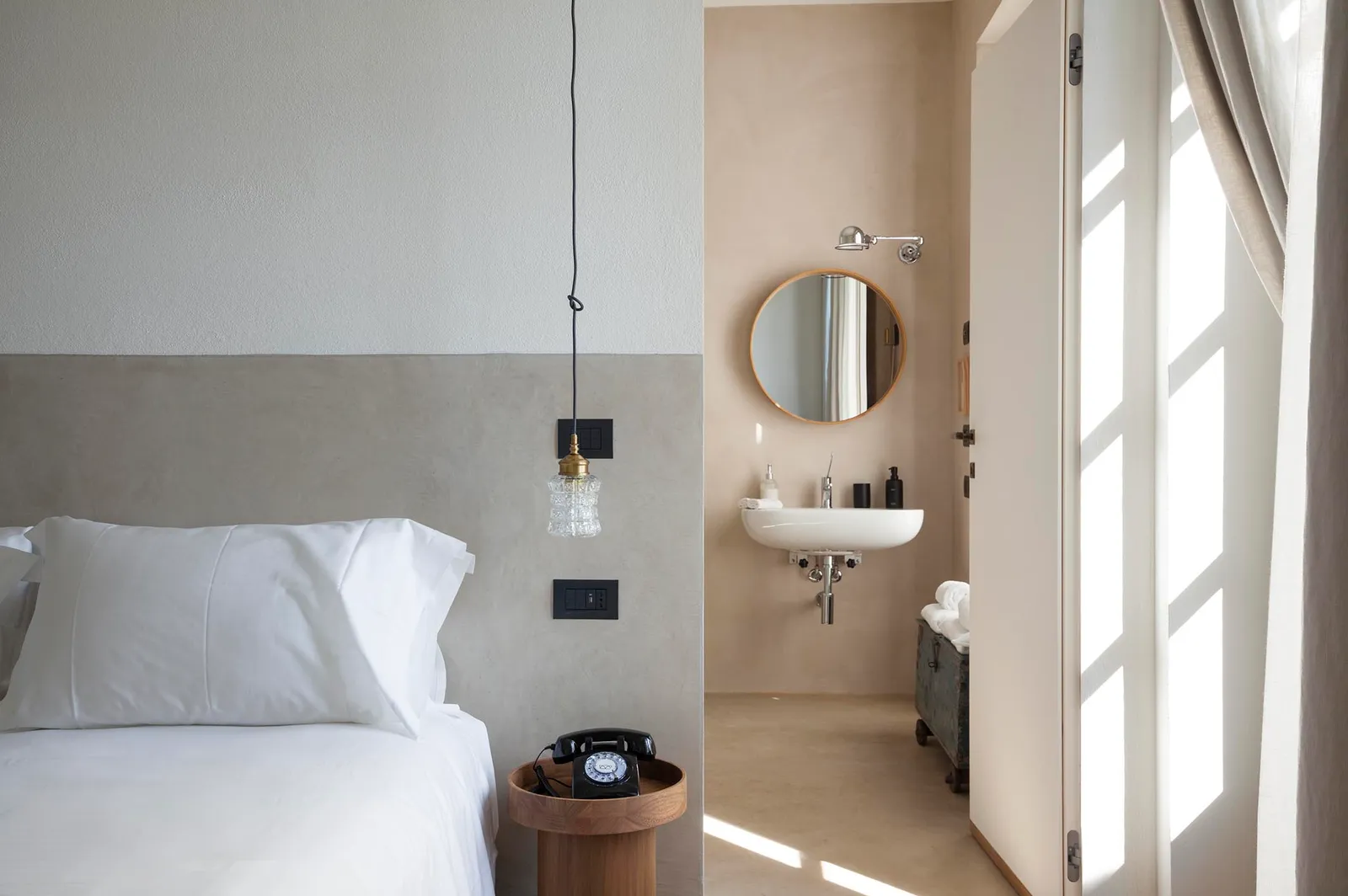 Classic Room No. 1