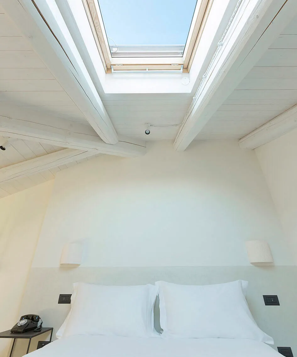 Vertical Suite No. 6, the room