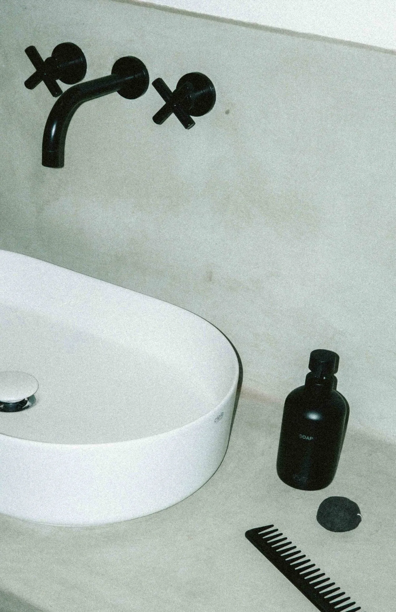 Vertical Suite No. 7, detail