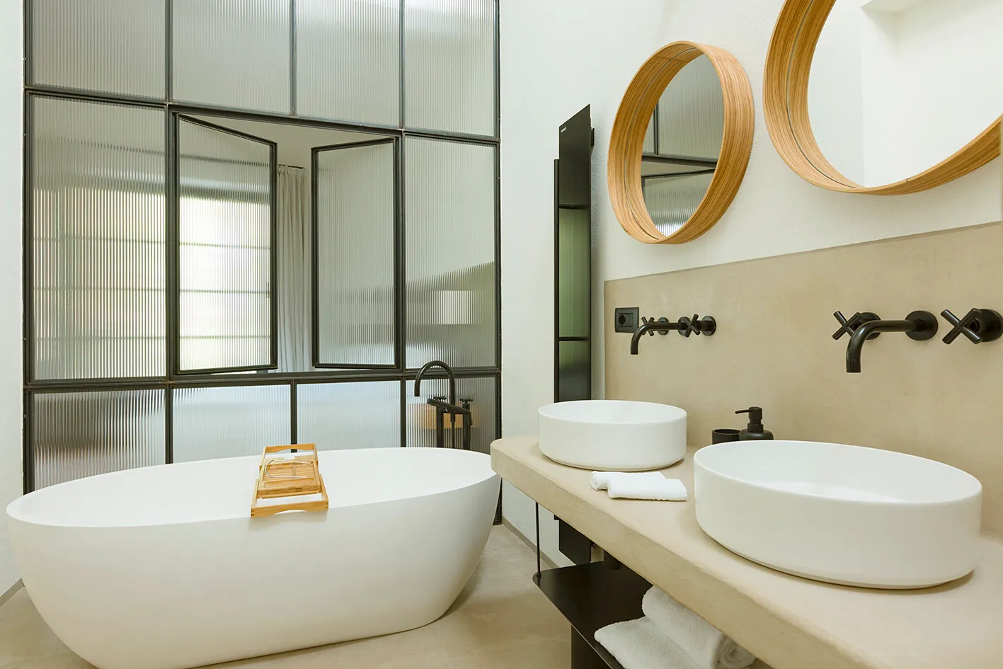Deluxe Suite No. 8