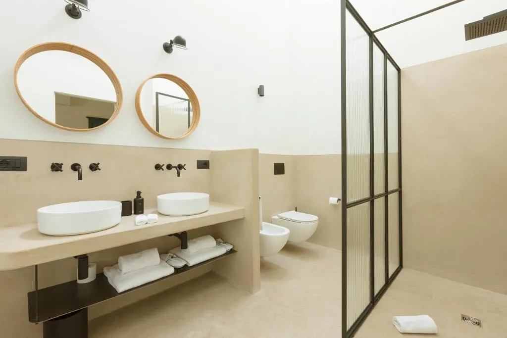Deluxe Suite No. 8, photo 4