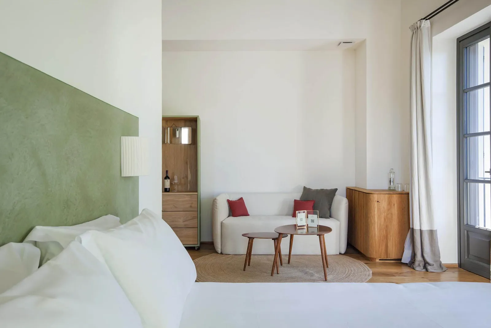 Junior Suite No. 9